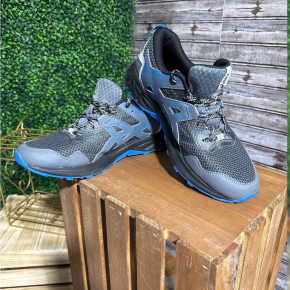 Asics Men's Gray and Blue Athletic Shoes - Picture 1 of 2